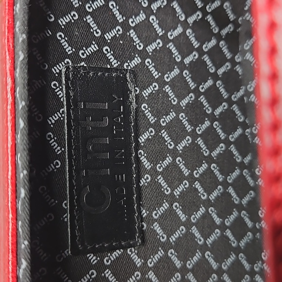 Cinti Red Leather Square Long Gold Chain Crossbody Bag With Lock and Key - Picture 13 of 16